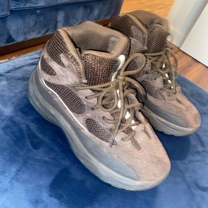 Yeezy Desert Boots (Oil)